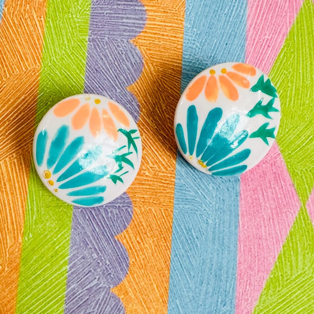 Vintage 80s Earrings Daisy Flower Earrings Pink Peach Blue 1980s Costume Jewelry